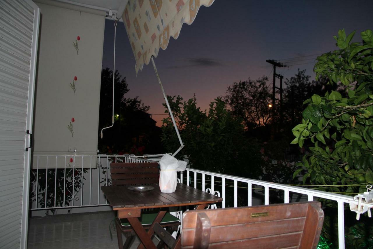 Kondilw Rooms กาลามิตซี ภายนอก รูปภาพ